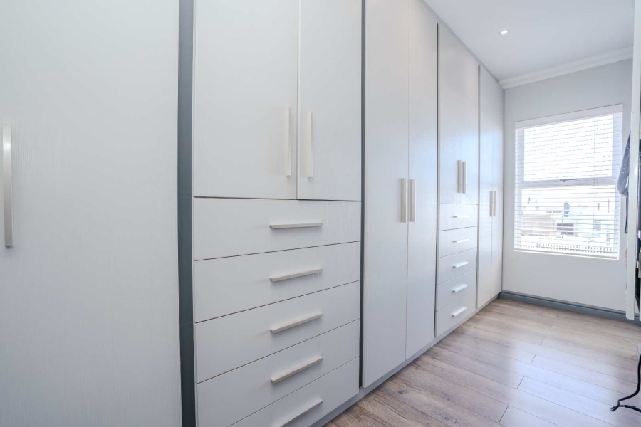 4 Bedroom Property for Sale in Laguna Sands Western Cape